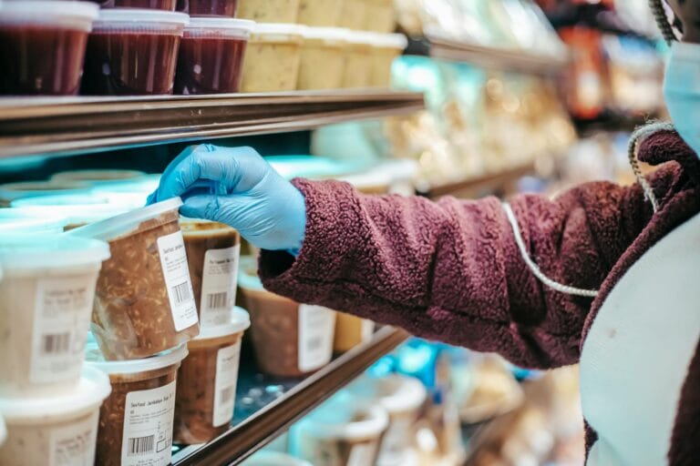 Gdzie ukrywa się sól? Najczęstsze źródła sodu w gotowych produktach